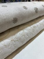 lin og viskose med broderi - naturfarget