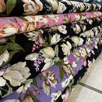 chifong med blomster