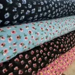 chiffong med blomster